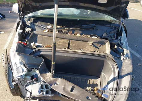 2025 Tesla Model Y Long Range Dual Motor Rear-Wheel Drive из США, поврежденный, VIN 7SAYGDED8SF266679